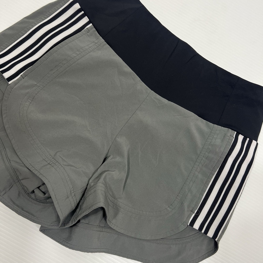 Athleta Active Shorts Size 2 Ascender Green Black Stripe Pockets 3.5" Inseam Run